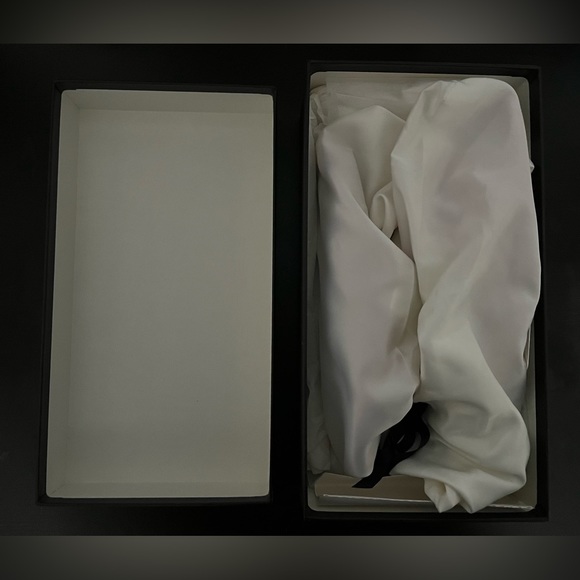 Gucci women’s slides pink rubber flip flops - size 8 - Picture 7 of 8